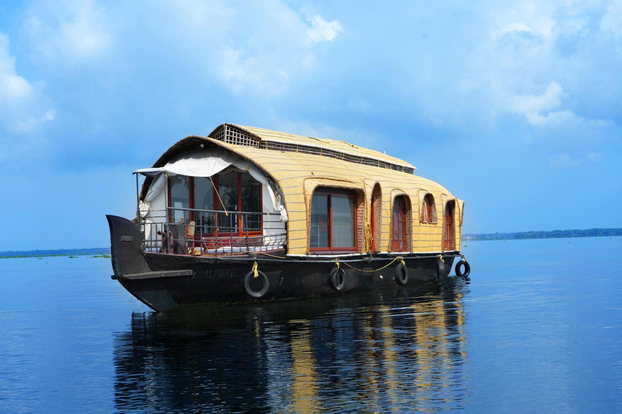 Hotel Aqua Castle Houseboat - By Aqua Jumbo Houseboats Alappuzha Exterior foto